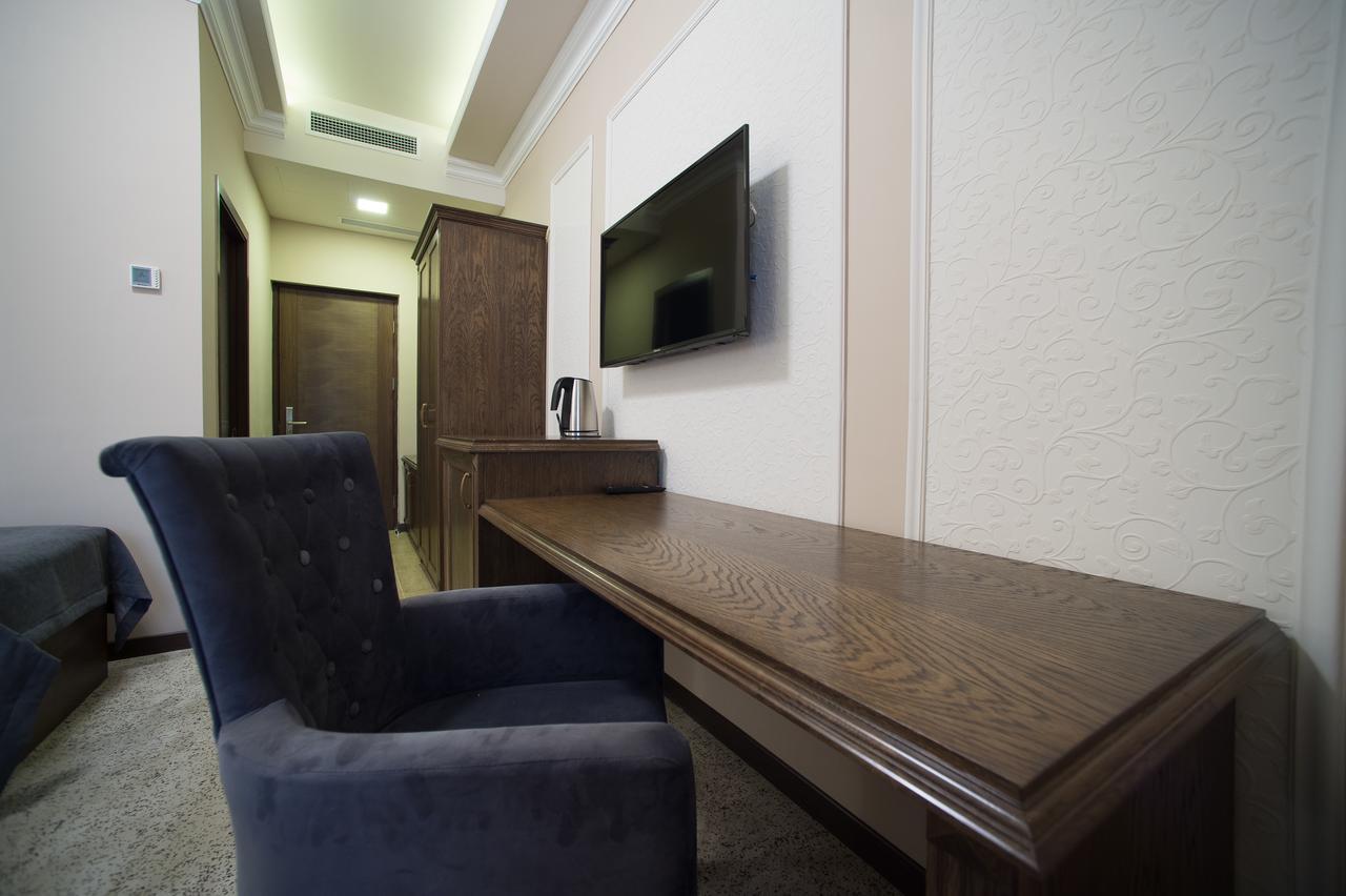 Boulevard Hotel Erévan Extérieur photo