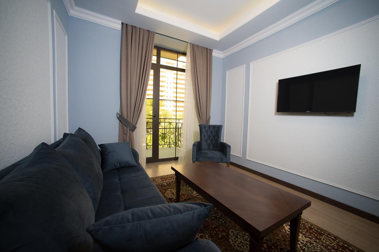 Boulevard Hotel Erévan Extérieur photo